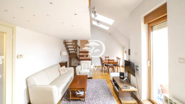 Stan, četvorosoban, Izdavanje, 110m2, Požarevačka