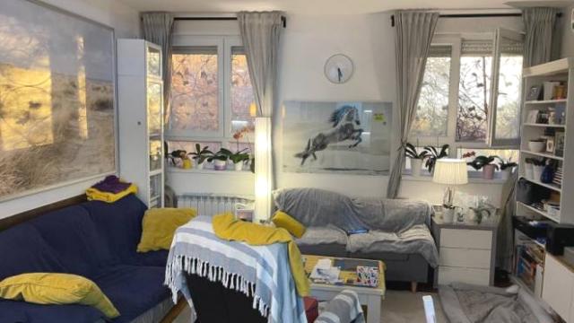 Stan, Dvoiposoban, Prodaja, 61m2, Madridska