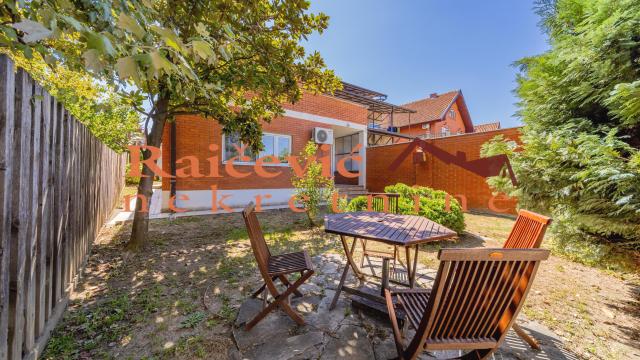 Stan, Trosoban, Izdavanje, 89m2, Višnjica, Palilula, Isaka Njutna