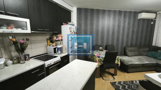 Stan, Trosoban, Prodaja, 57m2, Gradska lokacija, Ćuprija