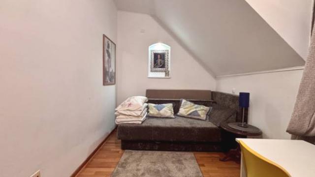 Stan, četvorosoban, Prodaja, 96m2, Palmotićeva