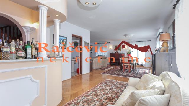 Kuća, Prodaja, 370m2, Avala, Sopot, Pilota Rajka Cvetica