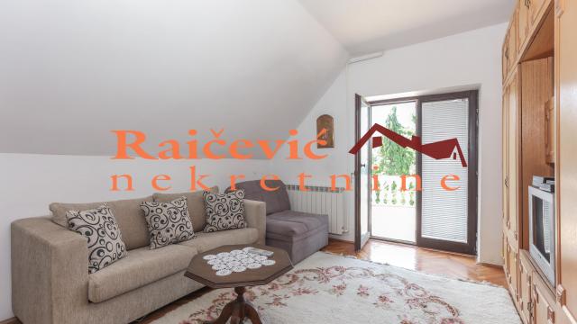 Kuća, Prodaja, 370m2, Avala, Sopot, Pilota Rajka Cvetica