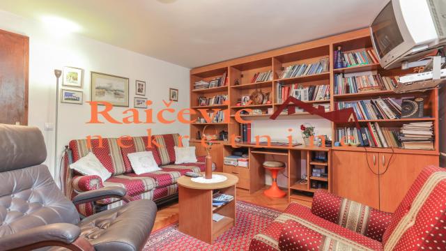 Kuća, Prodaja, 370m2, Avala, Sopot, Pilota Rajka Cvetica