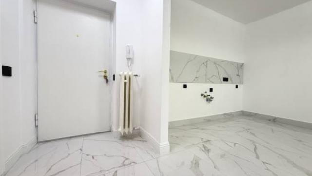 Stan, Dvosoban, Prodaja, 43m2, Južni bulevar