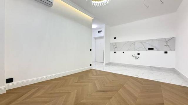 Stan, Dvosoban, Prodaja, 43m2, Južni bulevar