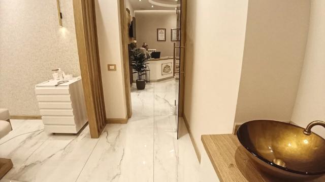 Poslovni prostor, Dvosoban, Izdavanje, 61m2, Vojvode Stepe