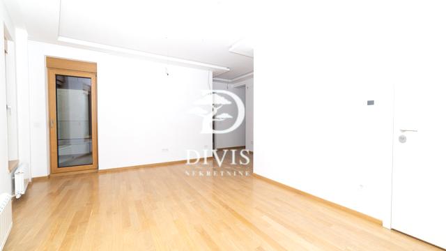 Stan, Trosoban, Prodaja, 73m2, Dubljanska