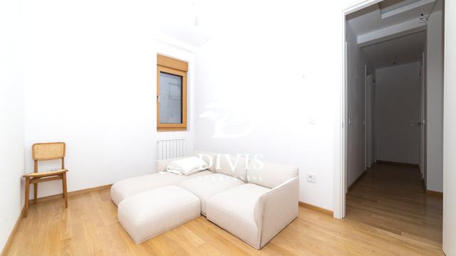 Stan, Trosoban, Prodaja, 73m2, Dubljanska