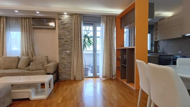 Stan, Trosoban, Izdavanje, 68m2, Kneza Višeslava