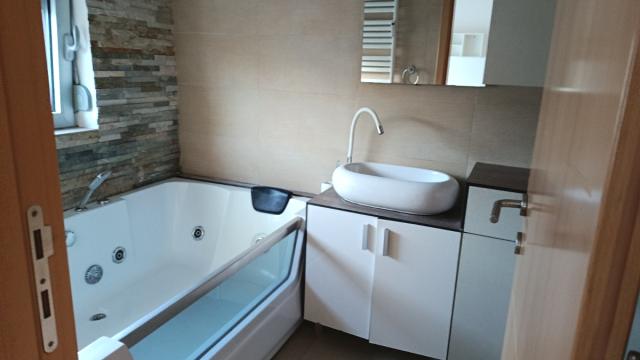 Stan, Trosoban, Izdavanje, 68m2, Kneza Višeslava