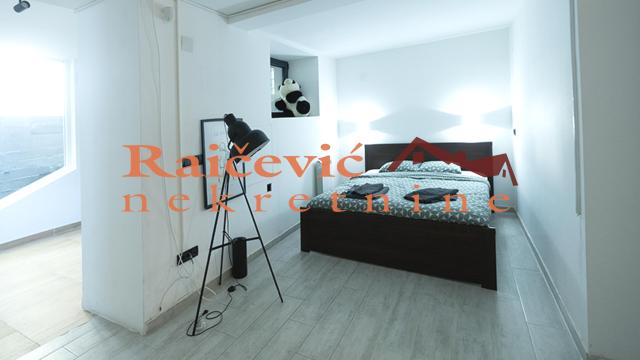 Kuća, Petosoban, Prodaja, 204m2, Stari grad, Studentski trg