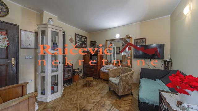 Kuća, Petosoban, Prodaja, 199m2, Ripanj, Voždovac, Put za Bosnjake I deo