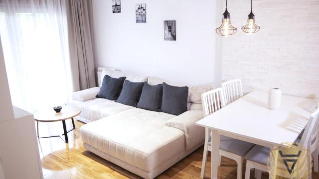 Stan, Jednoiposoban, Izdavanje, 43m2, Južni bulevar, Vračar, Jadranska