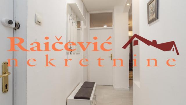 Stan, Trosoban, Prodaja, 64m2, Blok 21, Novi Beograd, Bulevar Zorana Djindjica