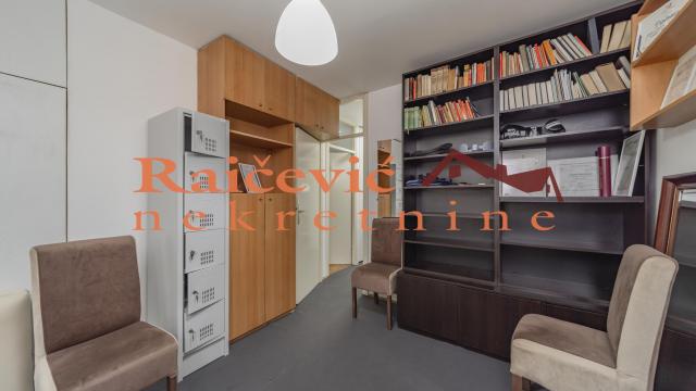 Stan, Trosoban, Prodaja, 86m2, Blok 34 (Carina - Studentski grad), Novi Beograd, Bulevar Zorana Djindjica