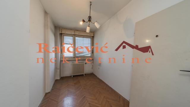 Stan, četvorosoban, Prodaja, 105m2, Blok 37, Novi Beograd, Bulevar Arsenija Carnojevica