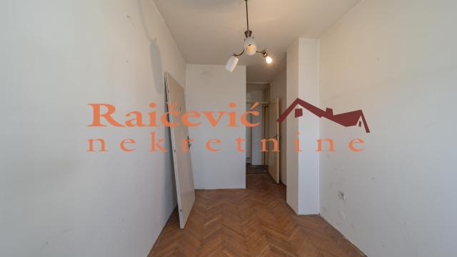 Stan, četvorosoban, Prodaja, 105m2, Blok 37, Novi Beograd, Bulevar Arsenija Carnojevica