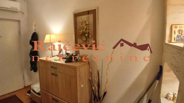 Stan, Trosoban, Prodaja, 62m2, Retenzija, Zemun, Klare Cetkin