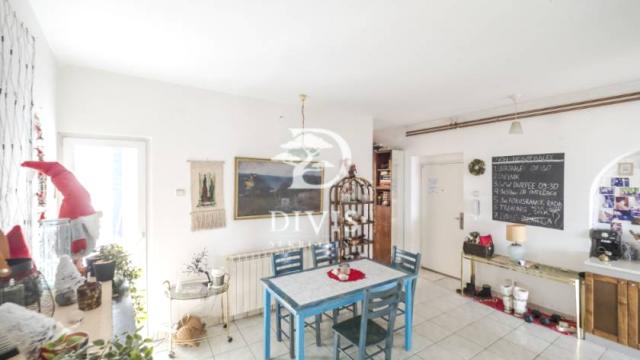 Stan, Troiposoban, Prodaja, 99m2, Kralja Petra