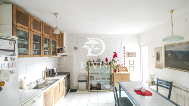 Stan, Troiposoban, Prodaja, 99m2, Kralja Petra