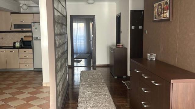 Stan, Trosoban, Izdavanje, 120m2, Poštanska štedionica, Palilula, Kneza Danila