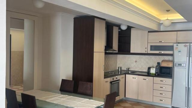 Stan, Trosoban, Izdavanje, 120m2, Poštanska štedionica, Palilula, Kneza Danila