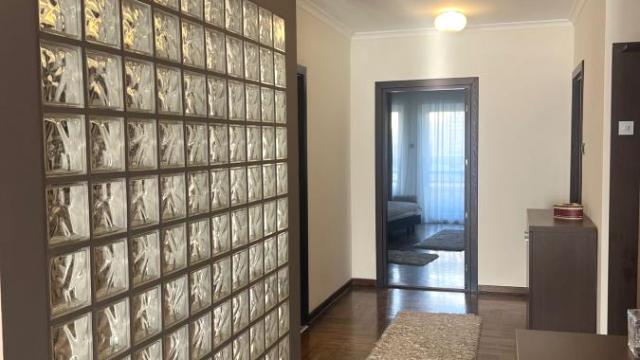 Stan, Trosoban, Izdavanje, 120m2, Poštanska štedionica, Palilula, Kneza Danila