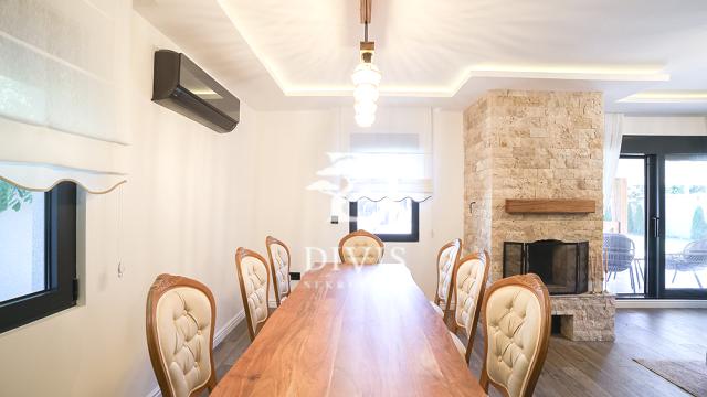 Kuća, četvoroiposoban, Prodaja, 209m2, Grocka