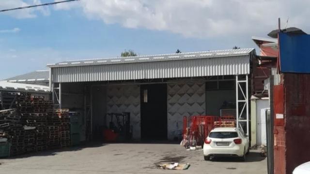 Poslovni prostor, Petosoban i veći, Prodaja, 570m2, Radiofar, Surčin, Radiofar