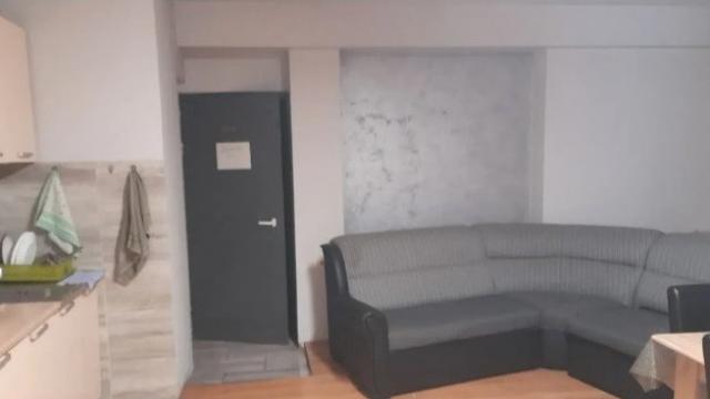 Poslovni prostor, Petosoban i veći, Prodaja, 570m2, Radiofar, Surčin, Radiofar