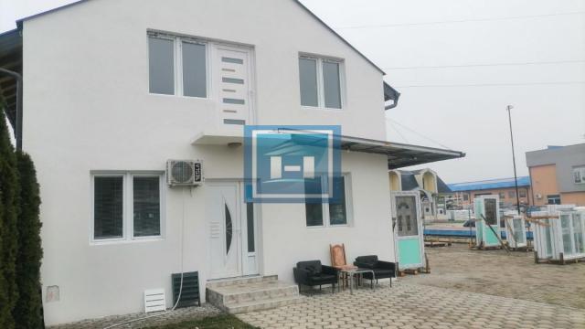 Poslovni prostor, Izdavanje, 268m2, Sarina Medja, Gradska lokacija, Jagodina