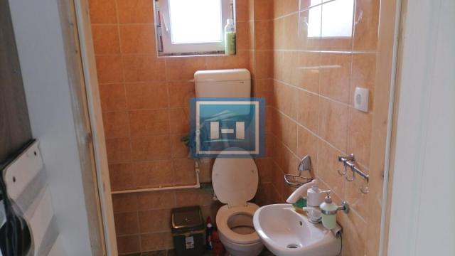 Poslovni prostor, Izdavanje, 268m2, Sarina Medja, Gradska lokacija, Jagodina