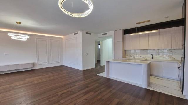 Stan, Petosoban, Izdavanje, 147m2, Beogradska