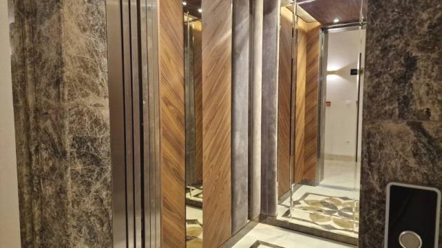 Stan, Petosoban, Izdavanje, 147m2, Beogradska