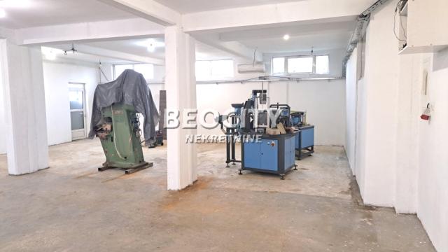 Poslovni prostor, četvorosoban, Izdavanje, 200m2, Ugrinovci, Zemun, Zemun, Ugrinovci, , 4.0, 200m2