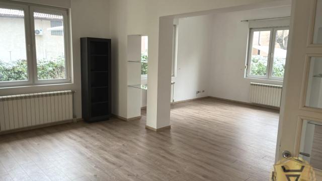 Kuća, Petosoban, Izdavanje, 220m2, Hotel M, Voždovac, Bilećka