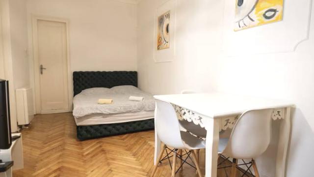 Stan, Garsonjera, Prodaja, 26m2, Hilandarska