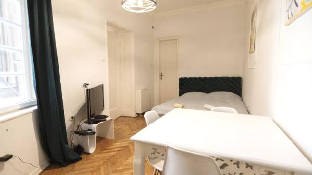 Stan, Garsonjera, Prodaja, 26m2, Hilandarska