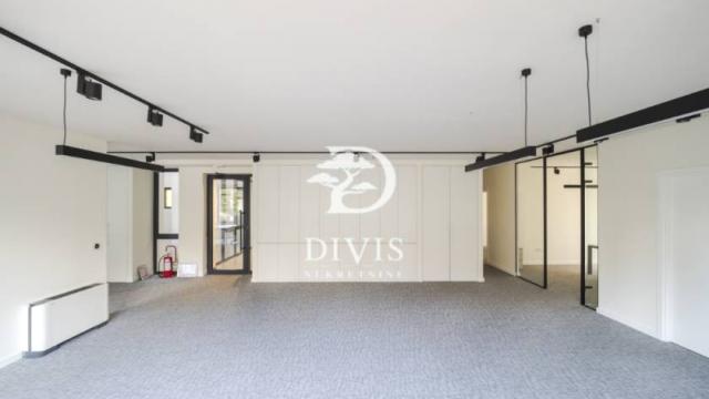 Poslovni prostor, Petosoban i veći, Izdavanje, 268m2, Sime Lozanića