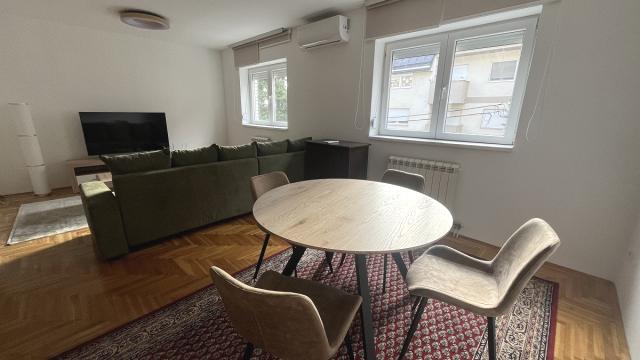 Stan, Dvosoban, Izdavanje, 56m2, Podujevska