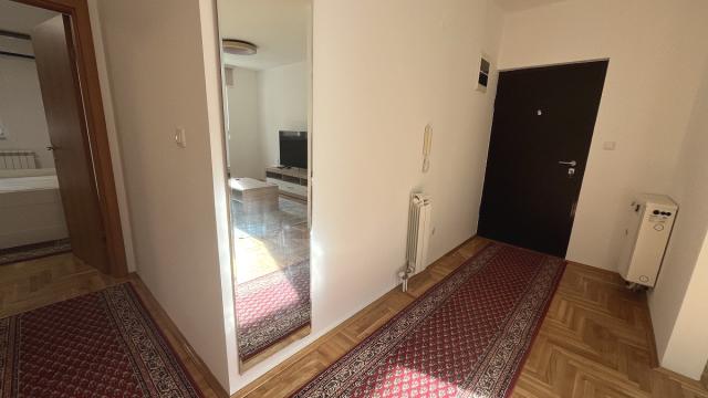 Stan, Dvosoban, Izdavanje, 56m2, Podujevska