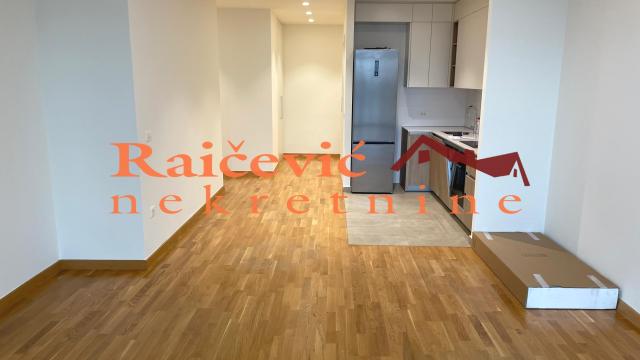 Stan, Trosoban, Prodaja, 83m2, Beograd na vodi, Savski venac, Bulevar Vudroa Vilsona