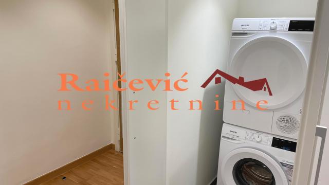 Stan, Trosoban, Prodaja, 83m2, Beograd na vodi, Savski venac, Bulevar Vudroa Vilsona