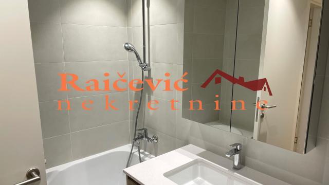 Stan, Trosoban, Prodaja, 83m2, Beograd na vodi, Savski venac, Bulevar Vudroa Vilsona