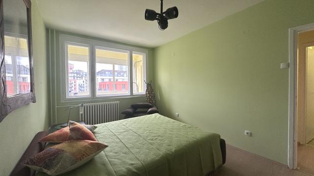 Stan, Trosoban, Izdavanje, 72m2, Durmitorska