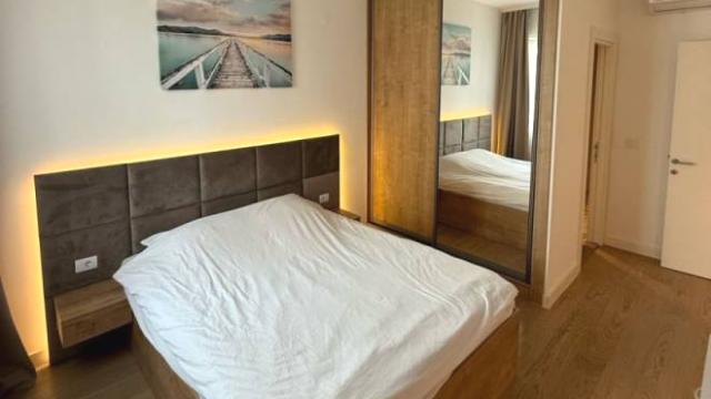 Stan, Trosoban, Izdavanje, 78m2, BW Scala