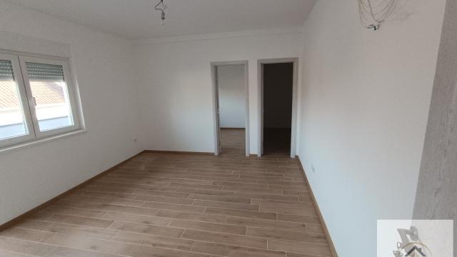 Stan, Trosoban, Prodaja, 61m2, Veternik, Novi Sad, Novi Sad