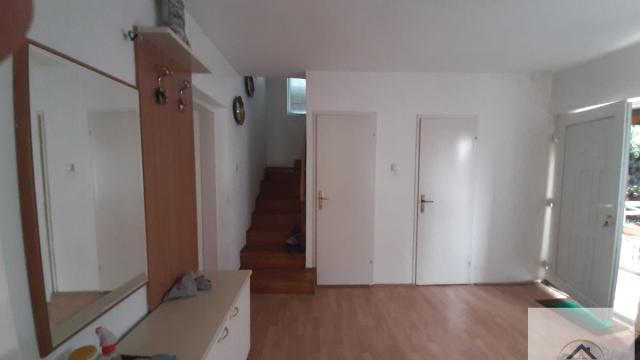 Kuća, Petosoban, Prodaja, 220m2, Sremska Kamenica, Petrovaradin, Novi Sad