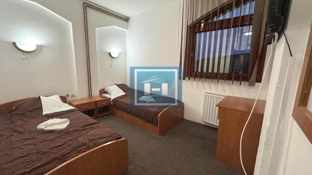 Poslovni prostor, Prodaja, 1560m2, Centar, Gradska lokacija, Despotovac